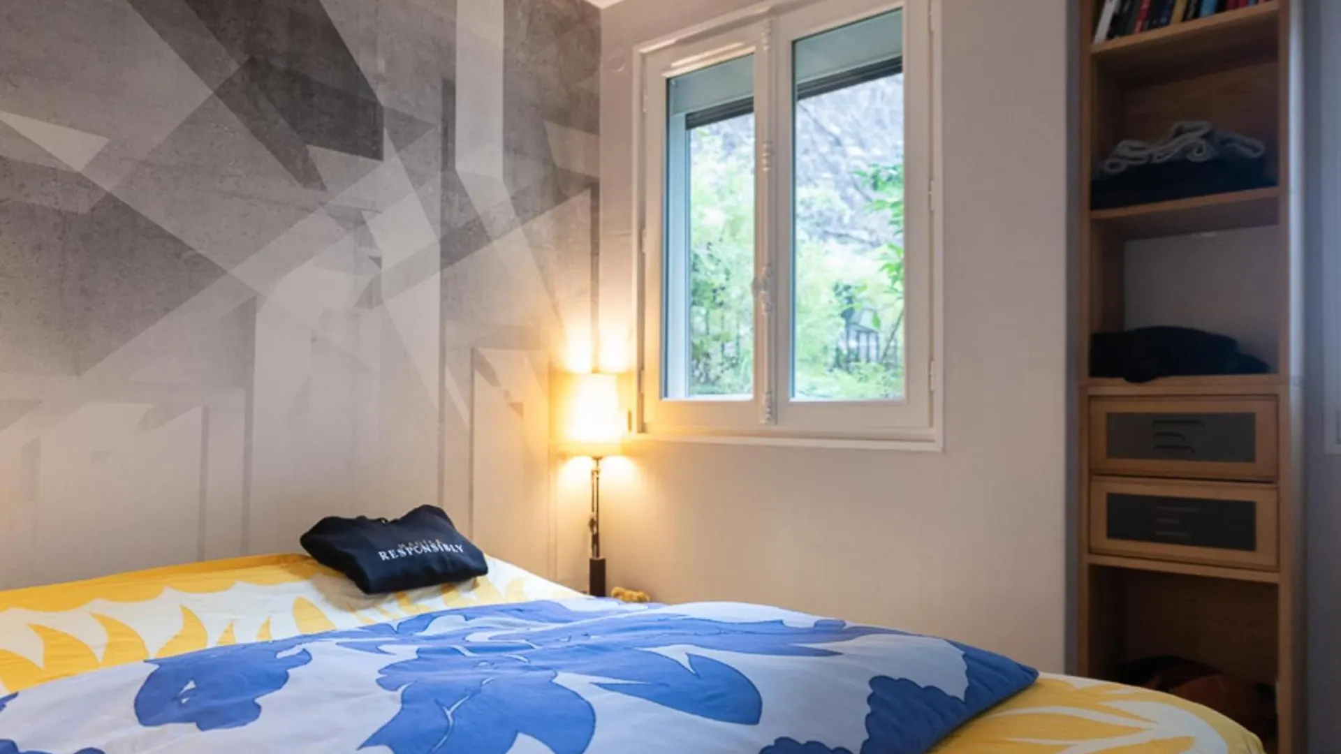 Spacious Nest With Terrace Near Batignolles